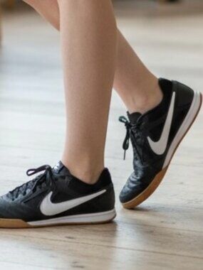 Nike SB Lunar Gato sneakers Women’s size 9 black /white shoes